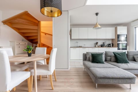 Kitchen or kitchenette, Living room, Dining area