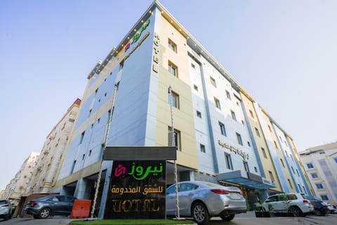 Day, Neighbourhood, Street view, Location, Parking