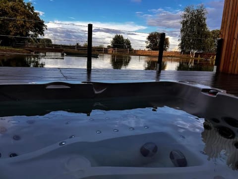 LE REFUGE - Le Domaine Wambrechies Country House in Flanders