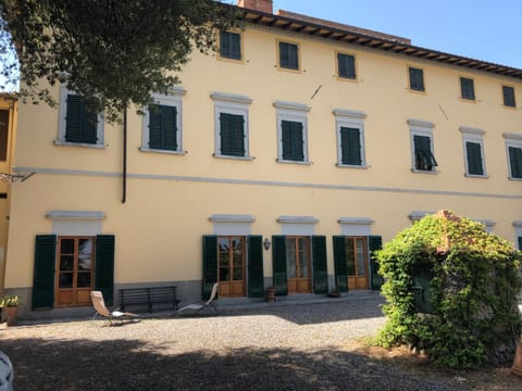 Il Salotto di Berentano Apartment in San Casciano In Val di Pesa