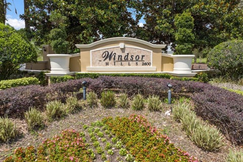 Windsor Hill Resort Home w Pool, 5 Min from Disney House in Windsor Hills