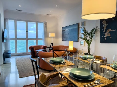Living room, Lounge or bar, Dining area, Sea view
