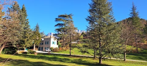Garden, Garden view, Mountain view, Parking
