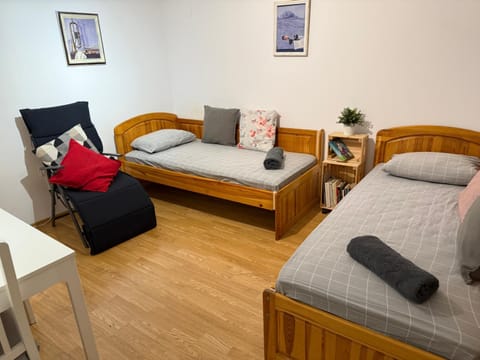 Peaceful Riverside Studio with private Garden Center Parking Apartment in Plovdiv