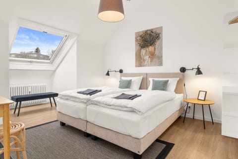 Bed, Photo of the whole room, Bedroom, cot, wardrobe