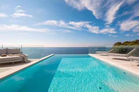 Day, Pool view, Sea view, Swimming pool, sunbed