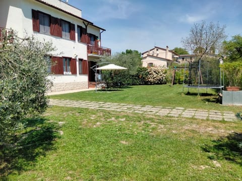 Appartamento immerso nel verde Apartment in Spoleto