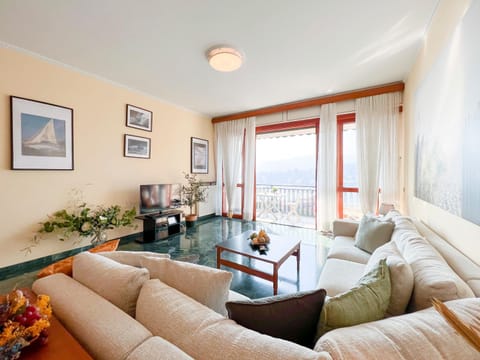Communal lounge/ TV room, Evening entertainment
