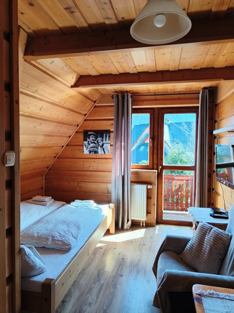 Bed, TV and multimedia, Photo of the whole room, Bedroom, Guests