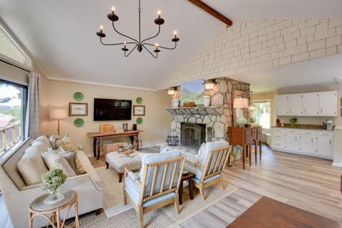 Stunning Dillard Home with Yard in Sky Valley! House in Sky Valley