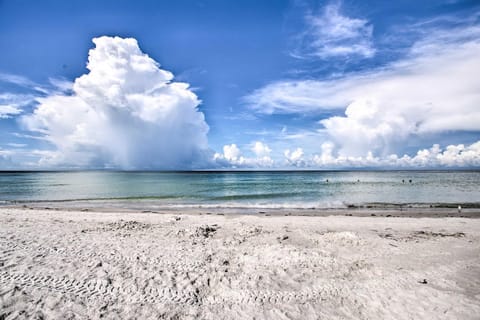 Beachfront Condo with Pool in Redington Shores Apartment in North Redington Beach