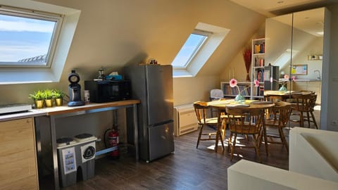 Coffee/tea facilities, Kitchen or kitchenette, kitchen