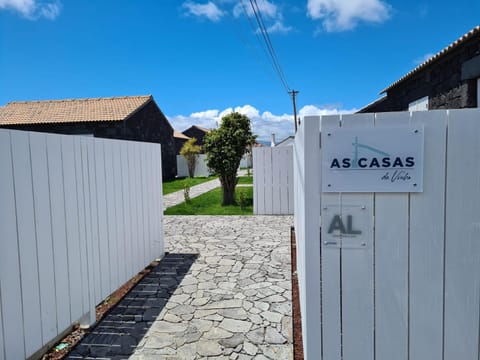 Property building, Facade/entrance, Property logo or sign