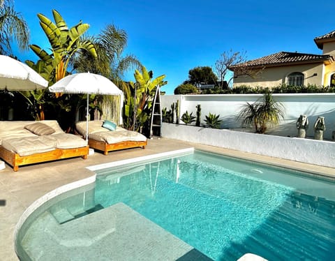 Day, Garden view, Swimming pool, sunbed