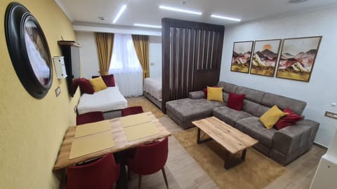 Hotel Sunčana planina - Wellness & Spa - Kopaonik - Sunny Mountain Apartments Apartment in Serbia