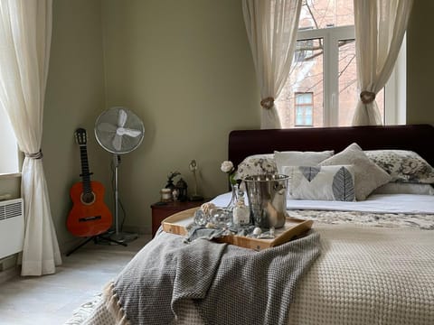 Bed, Bedroom