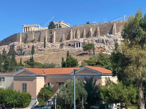 Nearby landmark, Landmark view
