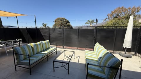 Patio, Day, View (from property/room), Balcony/Terrace, Living room, Seating area, sunbed