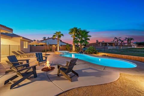 Patio, Pool view, Swimming pool, sunbed
