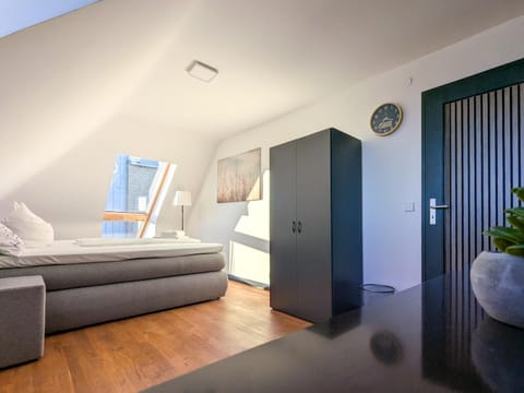 Bed, Bedroom, towels, wardrobe