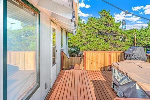 Brathouse By The Sea House in Copalis Beach