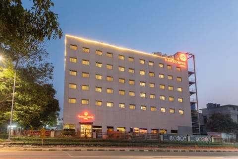 Property building, Facade/entrance