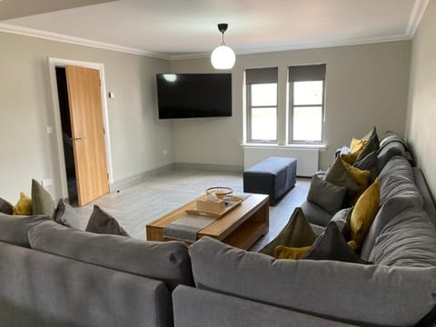 Westertonhill Newbuild Lodges with Private Hot Tub Hire Available House in Scotland