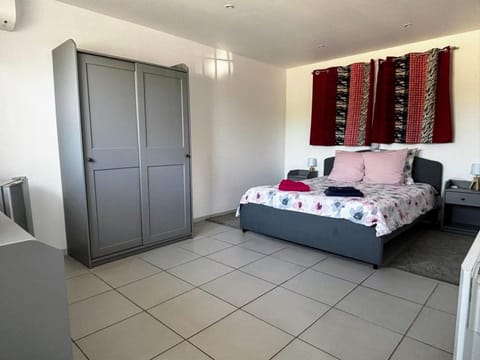 Bed, Photo of the whole room, Bedroom, towels, wardrobe, air conditioner