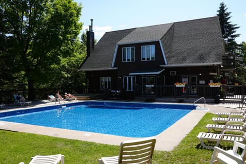 Property building, Swimming pool