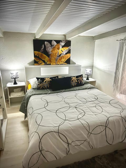 Bed, People, Bedroom
