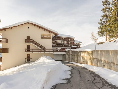 Appartement fonctionnel 2 pièces proche des pistes - FR-1-275-180 Apartment in Montvalezan