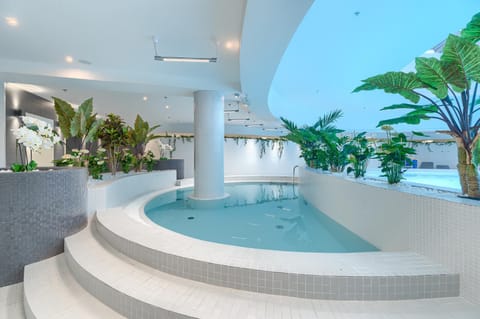 Sauna, Steam room, Spa and wellness centre/facilities, Swimming pool