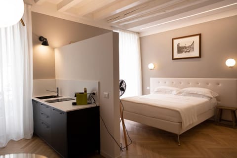 Bed, Photo of the whole room