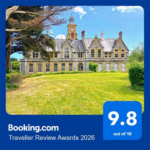 Property building, Nearby landmark, Day, Garden