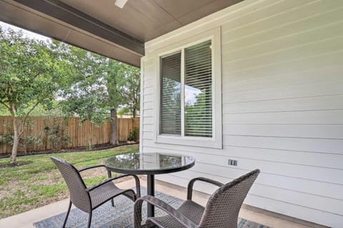 Gorgeous Georgetown Home, Walk to the Square! House in Georgetown