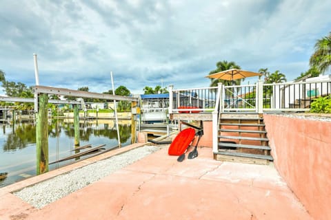 Ocean Breeze Oasis with Boat Dock and Slip on Canal! House in Bayshore Gardens