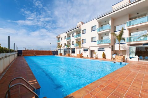 Pool view, Swimming pool