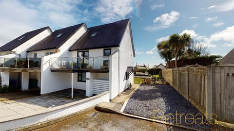 Min Y Don House in Abersoch