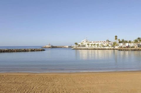 Nearby landmark, Natural landscape, Beach