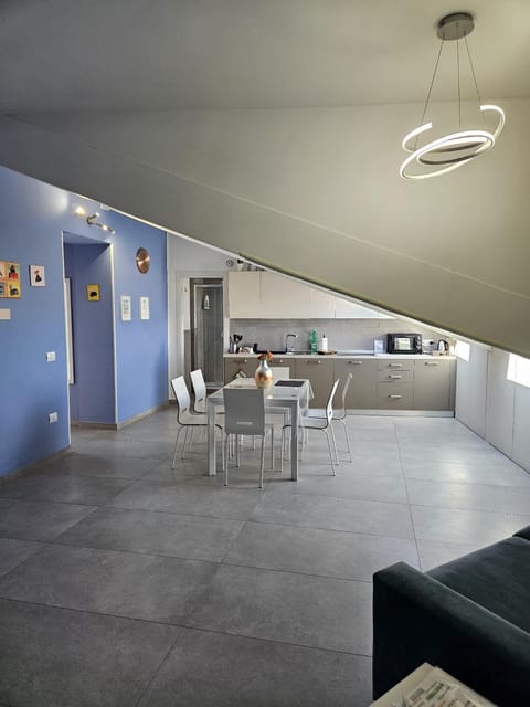Kitchen or kitchenette, Living room, kitchen