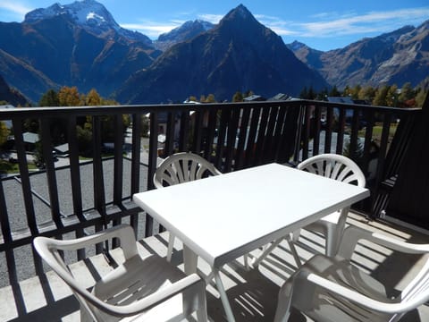 Patio, Day, View (from property/room), Balcony/Terrace