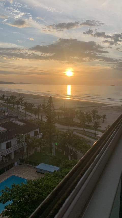 View (from property/room), Balcony/Terrace, Sunrise