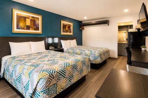 Bed, TV and multimedia, Photo of the whole room, Bedroom, air conditioner