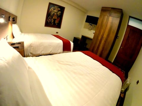 Bed, TV and multimedia, Photo of the whole room, Bedroom, wardrobe