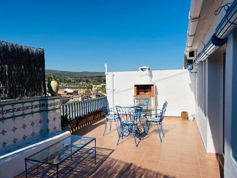 Day, Natural landscape, Balcony/Terrace
