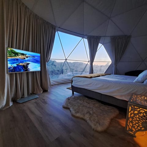 Bedroom, Internal: Not applicable to any particular room