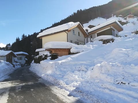 Property building, Winter