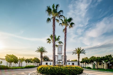 Day, Street view