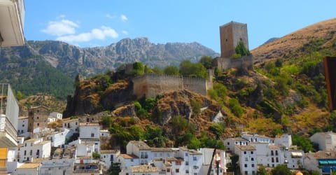 Nearby landmark, Natural landscape, City view, Landmark view, Mountain view