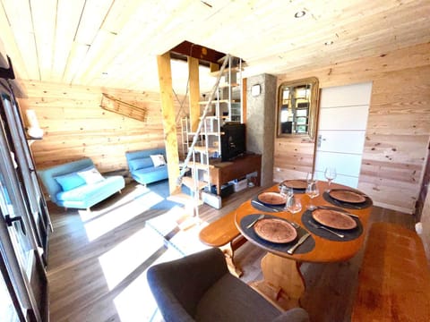 La cabane au pied des pistes Chalet in Auvergne-Rhône-Alpes